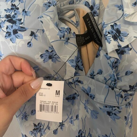NWT A Pea in the Pod Ruffled Maternity Floral Swimsuit Light Blue Size M - Picture 3 of 7